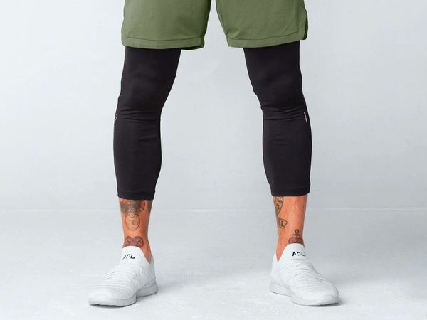 Bộ đôi quần short nam và quần legging, mặc sao cho chất và năng động?