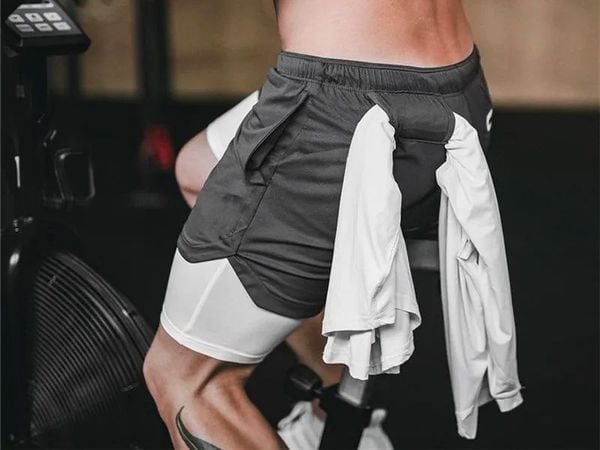 Tiêu chí chọn quần short nam chạy bộ cho người mới nhập môn chuẩn nhất