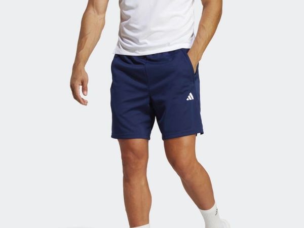 Tổng hợp 10 mẫu quần short nam thể thao đáng để sở hữu nhất hiện nay