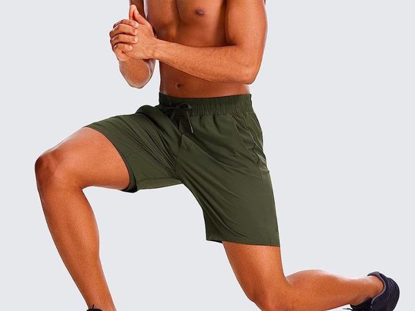 Cách chọn quần short tập gym nam giúp chàng thoải mái luyện tập